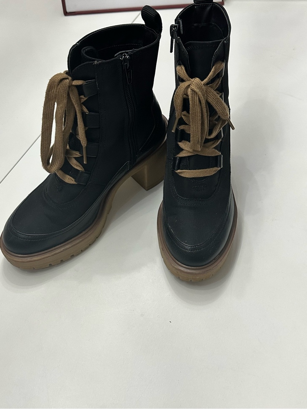 Universal Thread Black Lace-Up Chunky Heel Boots with Brown Laces